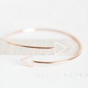 triangle bangle bracelets,triangle bracelet,bangle bracelet,stretch bracelets,bracelets for men,ladies bracelets,mother bracelet,B041
