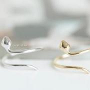 Silver coiled snake rings,unique rings,adjustable rings,knuckle ring,stretch rings,men ring,couple rings,cute ring,fun rings.animal rings,,R074N